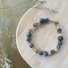 堅強自信彈性手鍊