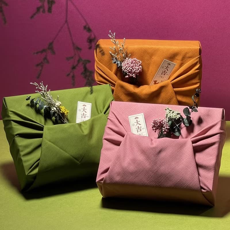 【春蛇旖旎】祈福花插風呂敷禮盒C款(13入) | 風葉鳥-植感之禮