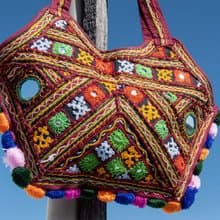 手工刺繡斜背包 民族風包 側背包 肩背包 手工包 刺繡包-沙漠花朵