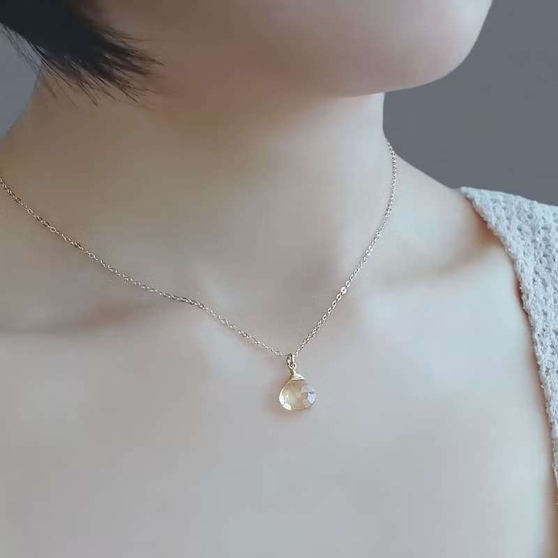小巧心形切割 淺透黃水晶 14K GF 包金裸感項鍊 鎖骨鍊 | 透明感
