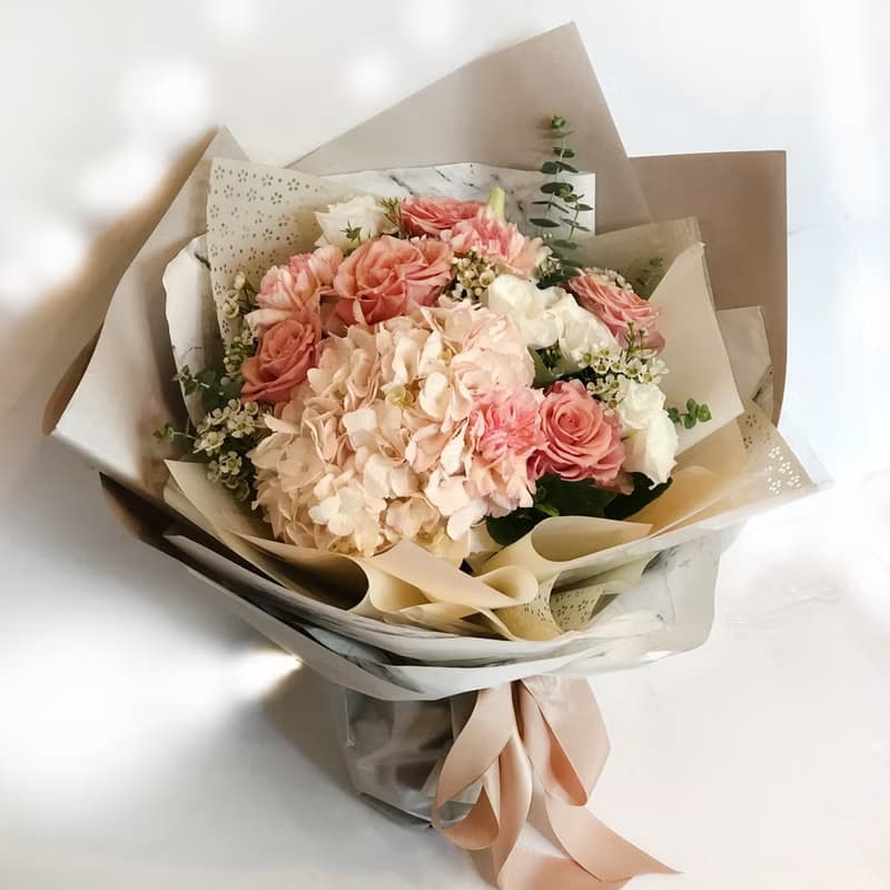 粉色星球鮮花花束 | 畢業 生日首選 | 台北可自取