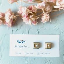 淡い イエロー 美濃焼 タイル 金継ぎ ライン ピアス イヤリング ノンホールピアス スクエア 小ぶり 小さい シンプル 陶器 黄色 ゴールド 金 ビーズ