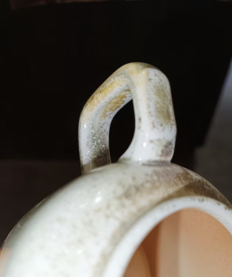 柴燒白玉泥公道杯-鶯歌陶藝家李玟叡