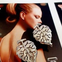 vintage jewelry 古董Trifari銀色刷紋葉脈 夾式耳環