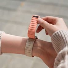Revix EVO Apple Watch 雙色防水矽膠磁吸錶帶-粉米