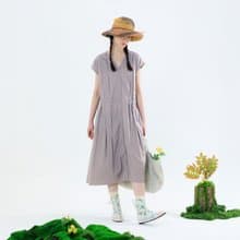 漫步壓褶小蓋袖V領洋裝