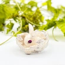DECOvienyaデコヴィーニャ　DE-062W ウサギ隠れ家リング　ホワイト