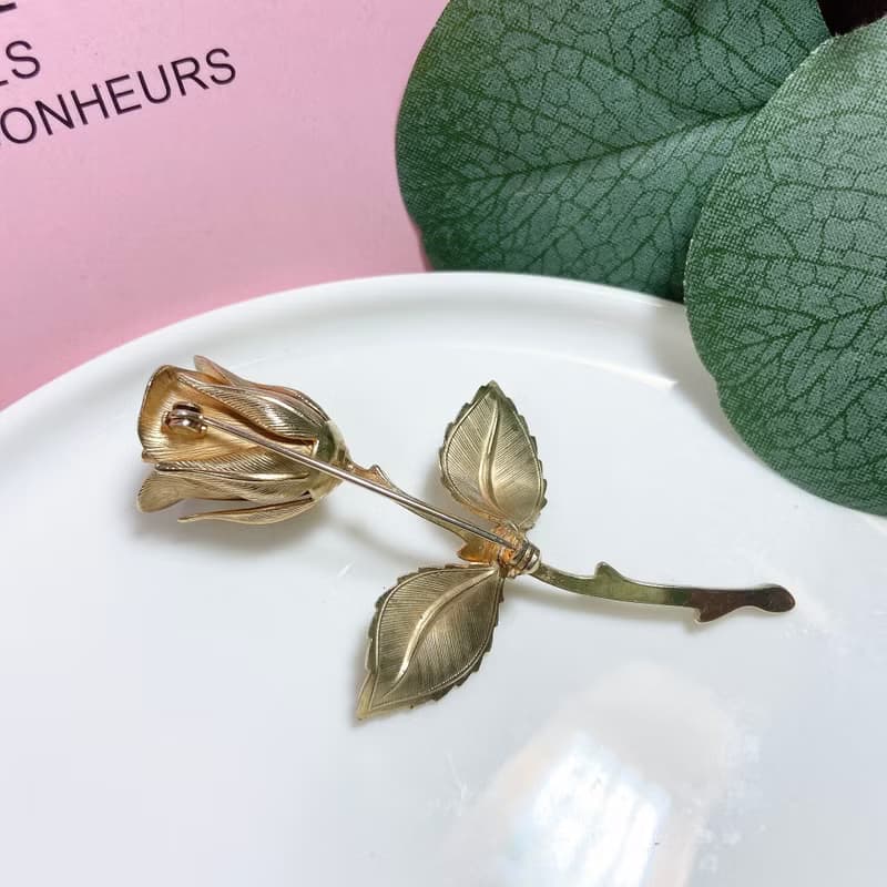 【西洋古董飾品】手工雕塑立體玫瑰花瓣 細緻褶皺紋路 花胸針胸章