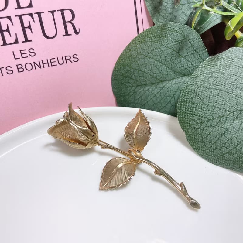 【西洋古董飾品】手工雕塑立體玫瑰花瓣 細緻褶皺紋路 花胸針胸章