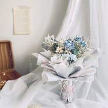 母親節花束系列 | 靜謐優雅藍 / 附贈PVC透明梯型袋 永生花