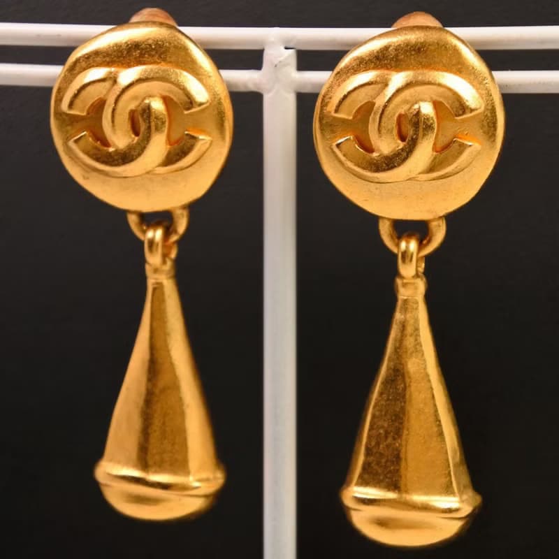 【日本直送】シャネル CHANEL イヤリング スイング/ココマーク 金メッキ ゴールド 96P 約29.8g レディース【中古】