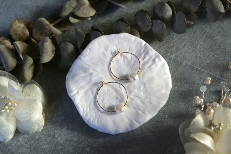 自在從容 珍珠耳環 閃亮圈圈 輕盈纖細