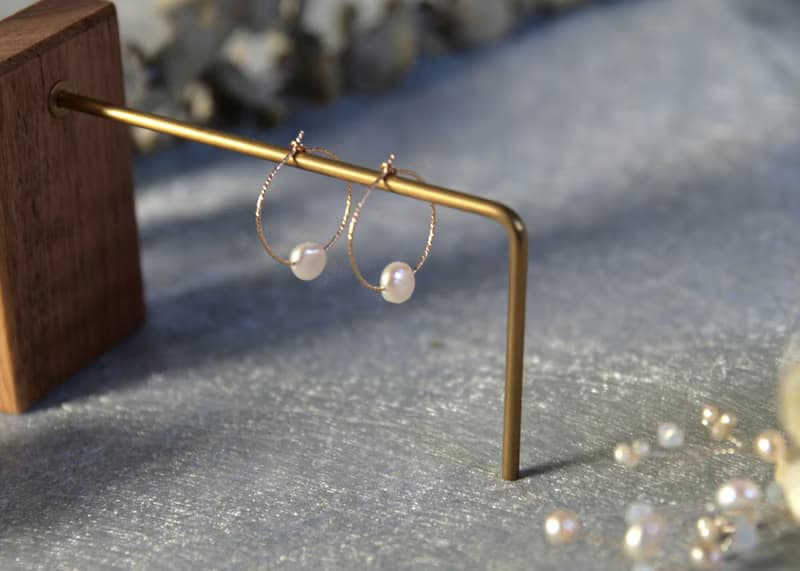 自在從容 珍珠耳環 閃亮圈圈 輕盈纖細