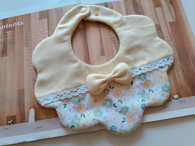 【5日內出貨】花朵 彌月禮物 嬰兒圍兜 奶嘴夾 平安符袋