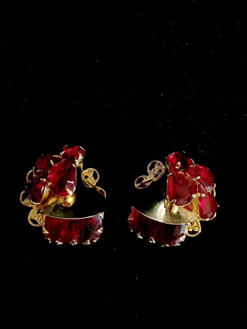 vintage jewelry  古典艷色寶紅萊茵 夾式耳環