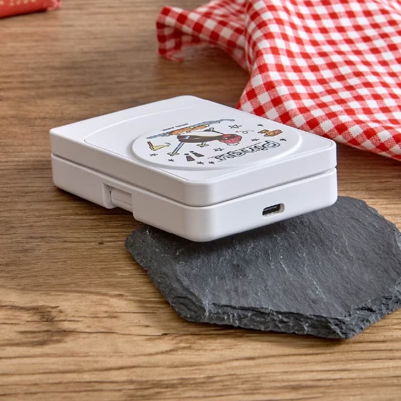 PINGU滑雪22.5W折疊式三合一Qi2磁吸支架無線充電器