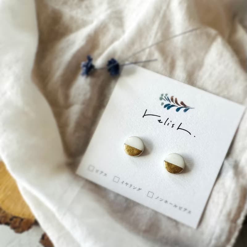 大人 ホワイト 美濃焼 タイル ピアス イヤリング ノンホールピアス シンプル 小ぶり 小さい 和モダン 和 白 美濃焼き 美濃焼タイル 美濃焼きタイル