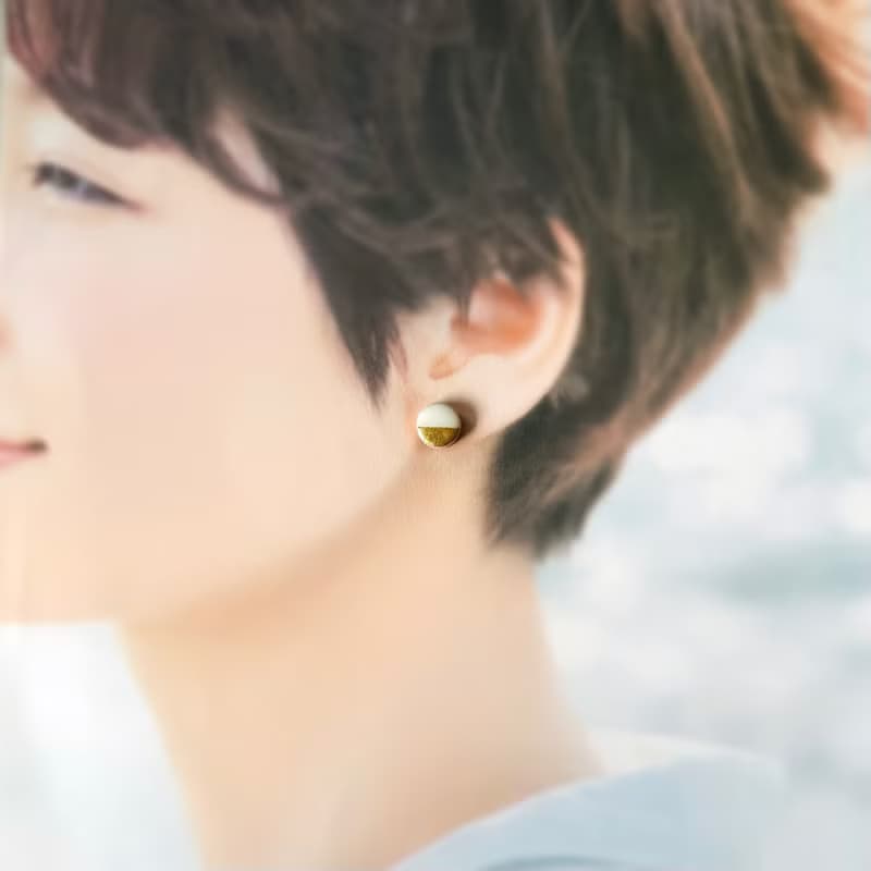 大人 ホワイト 美濃焼 タイル ピアス イヤリング ノンホールピアス シンプル 小ぶり 小さい 和モダン 和 白 美濃焼き 美濃焼タイル 美濃焼きタイル