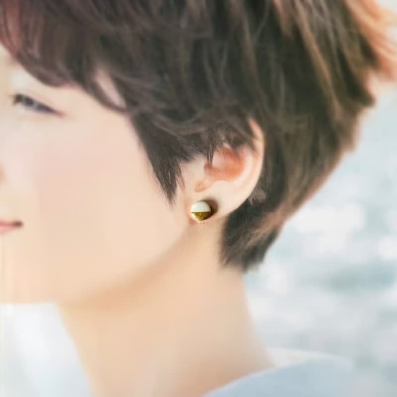 大人 ホワイト 美濃焼 タイル ピアス イヤリング ノンホールピアス シンプル 小ぶり 小さい 和モダン 和 白 美濃焼き 美濃焼タイル 美濃焼きタイル