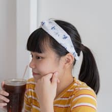 HotSummer / 手工髮帶 / 碎花系列 / 綻藍碎花 / 堅定溫柔