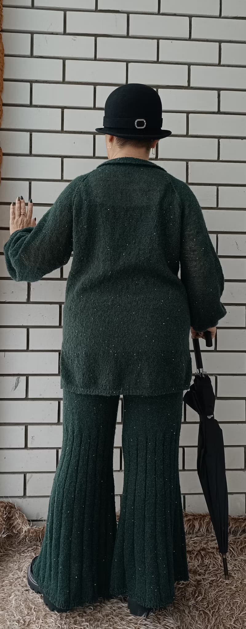 女襯衫和褲子手工編織綠色閃亮