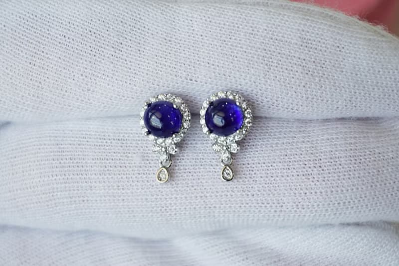 Natural Blue Sapphire Earrings Sterling Silver 925 with Whitegold Plated.