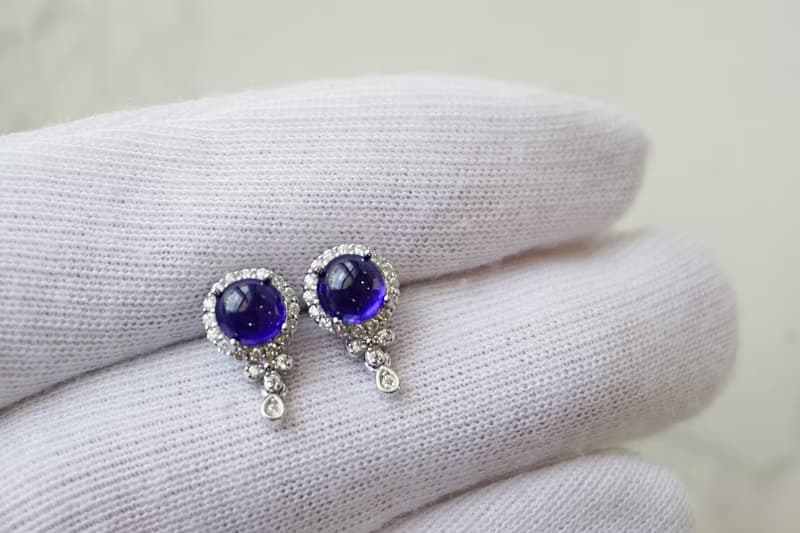 Natural Blue Sapphire Earrings Sterling Silver 925 with Whitegold Plated.