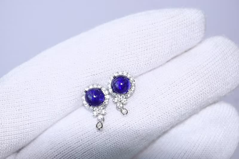 Natural Blue Sapphire Earrings Sterling Silver 925 with Whitegold Plated.