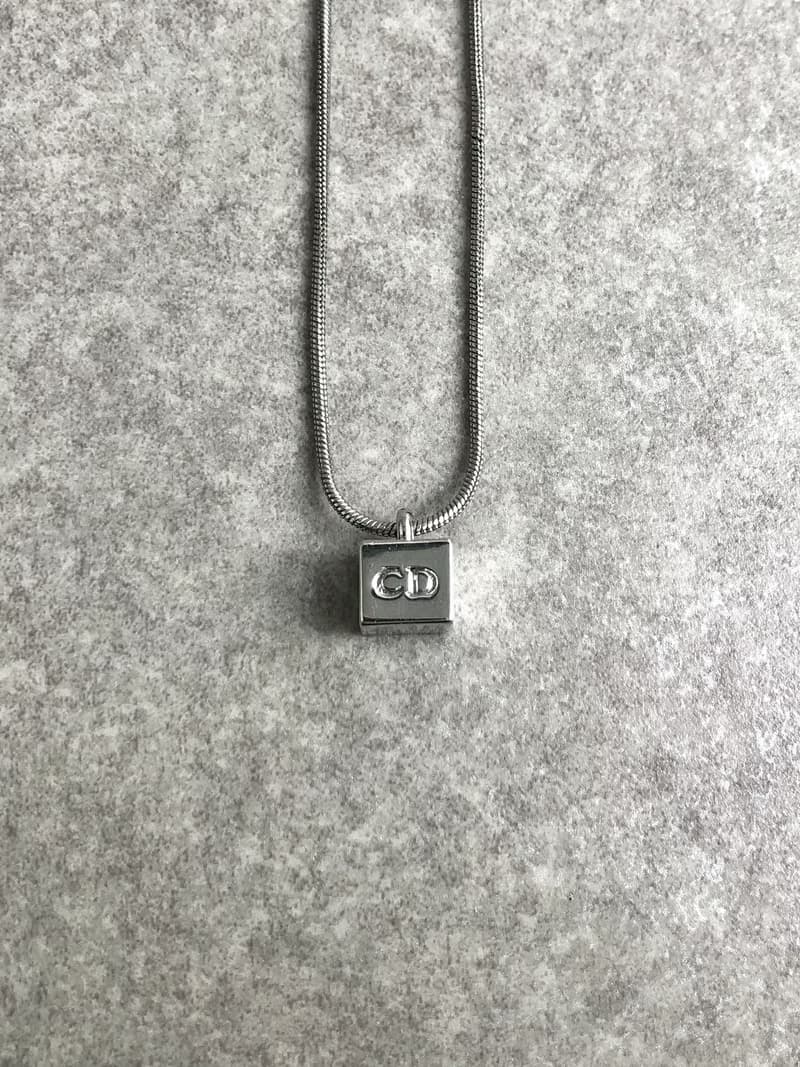 【 日本直送　名牌中古包 】Christian Dior クリスチャン ディオール ネックレス シルバー CD キューブ vintage オールド aurwmg
