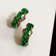 vintage jewelry  極簡翠綠萊茵 夾式耳環