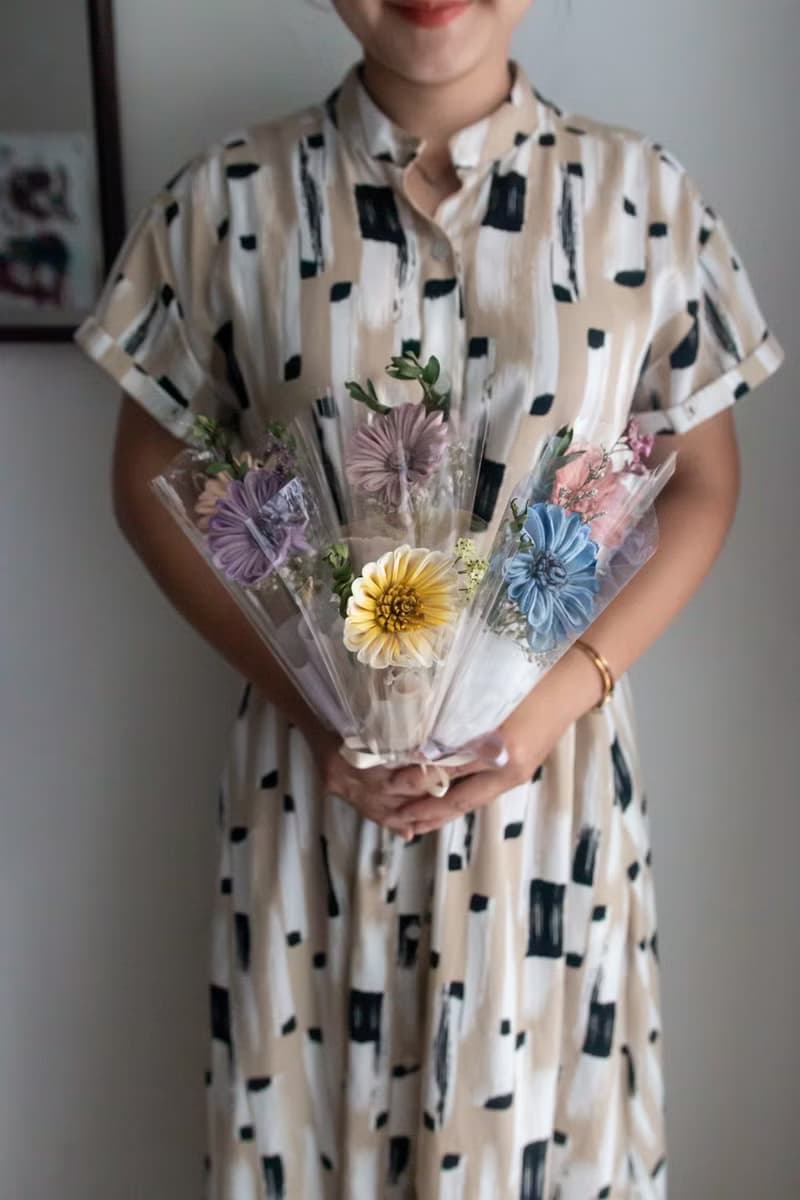 【輕巧祝福】繽紛索拉太陽花迷你花束 - 永生花禮 | 畢業禮物