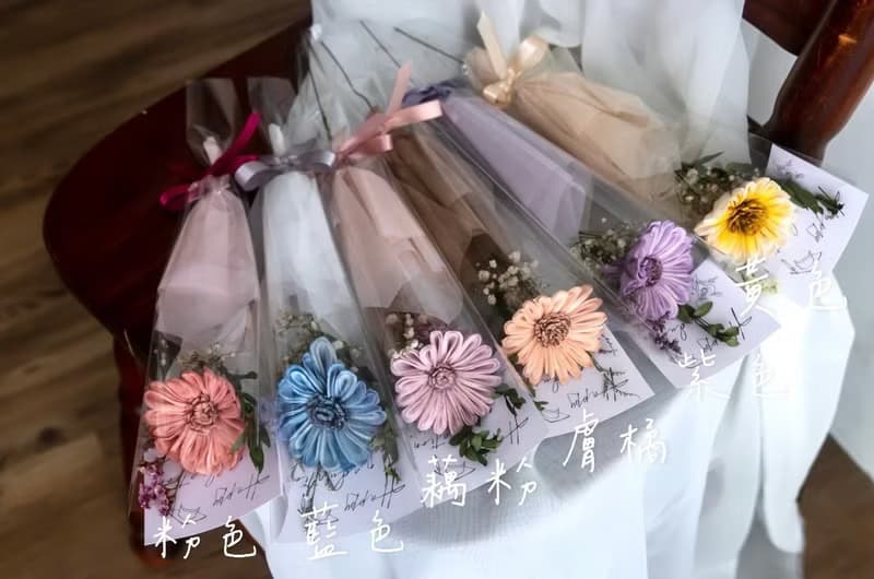 【輕巧祝福】繽紛索拉太陽花迷你花束 - 永生花禮 | 畢業禮物