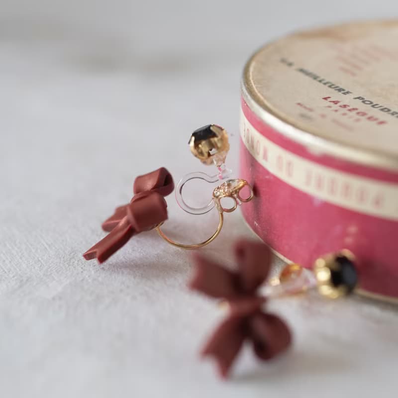 蝴蝶結 軟陶耳環 / 耳夾 / 耳針/ Luminous Red