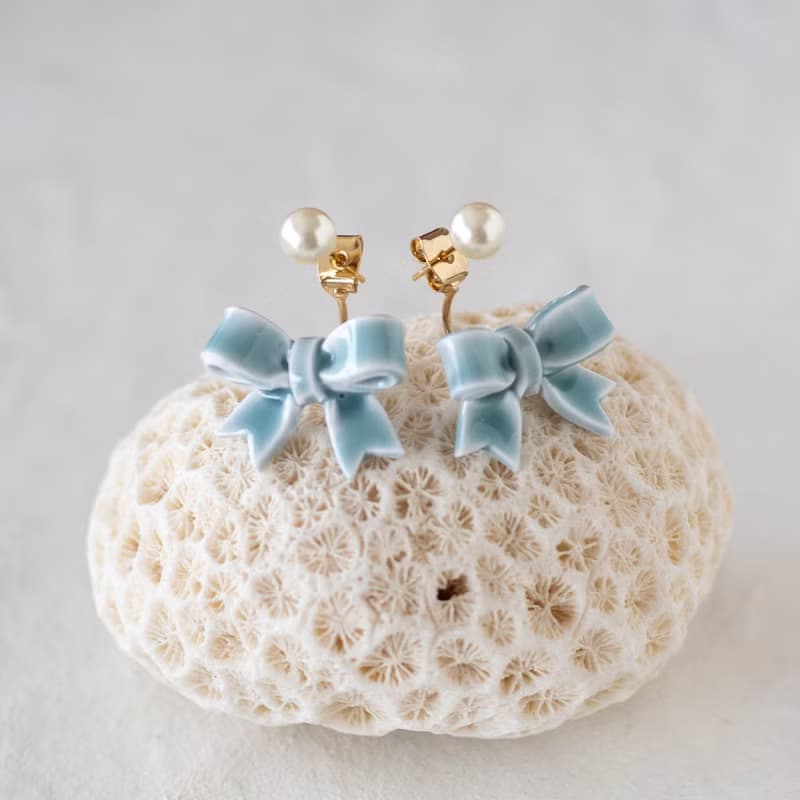 蝴蝶結 軟陶耳環 / 耳夾 / 耳針/ Luminous Red