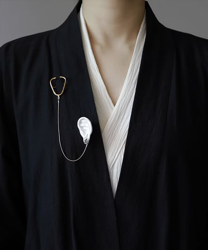 【聽診器】獨特腔調小眾耳朵陶瓷長鏈男女中性胸針