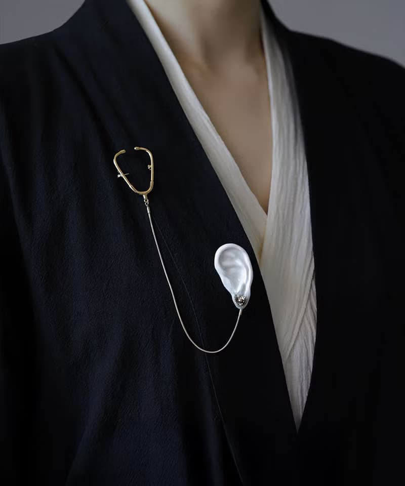 【聽診器】獨特腔調小眾耳朵陶瓷長鏈男女中性胸針