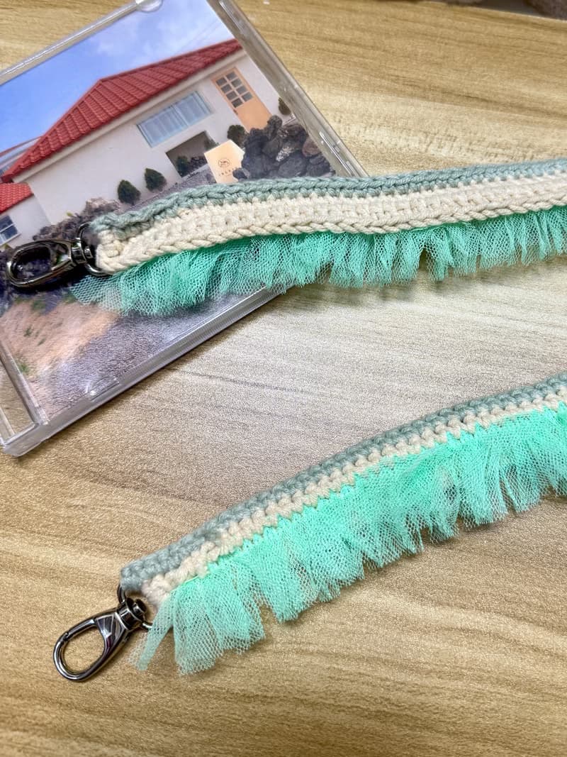 MUMU 闆娘設計 微糖奶霜 x 薄荷巧克力 鉤織蕾絲手機繩 掛脖款