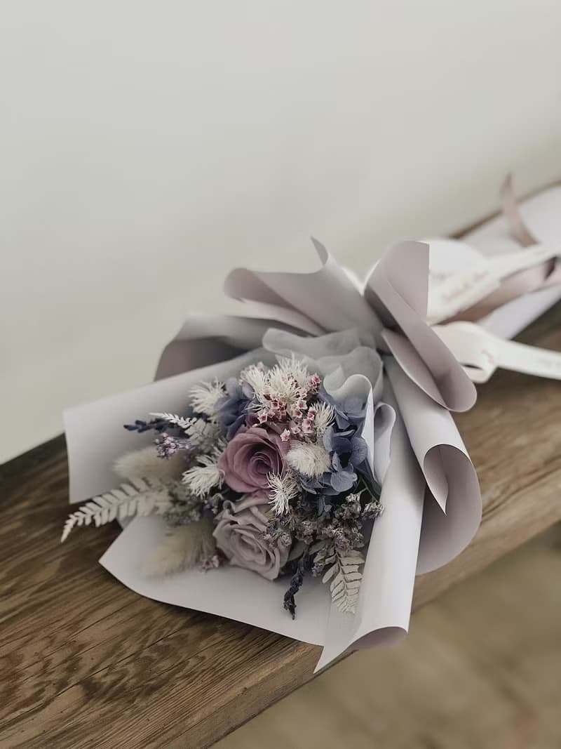 【永生玫瑰花花束】• 情人節/永生玫瑰花/永生玫瑰花花束/玫瑰花
