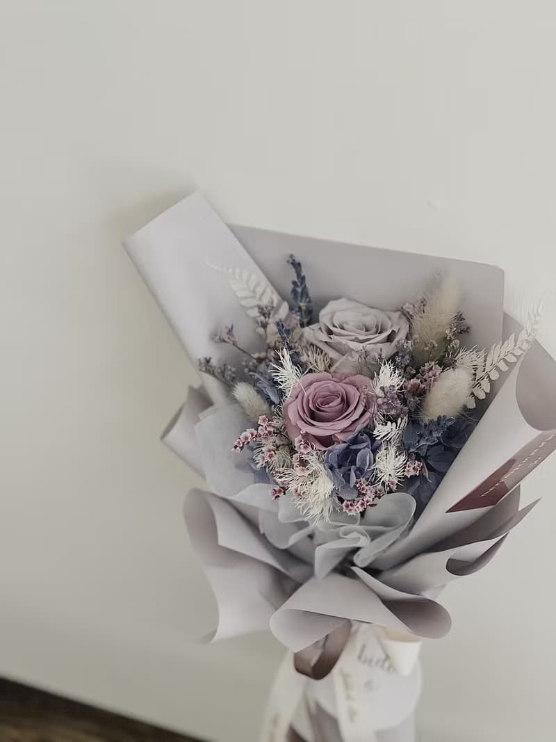 【永生玫瑰花花束】• 情人節/永生玫瑰花/永生玫瑰花花束/玫瑰花