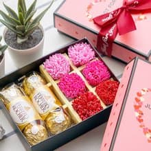 母親節限定–金莎巧克力6顆入+6朵康乃馨香皂花禮盒–紅色