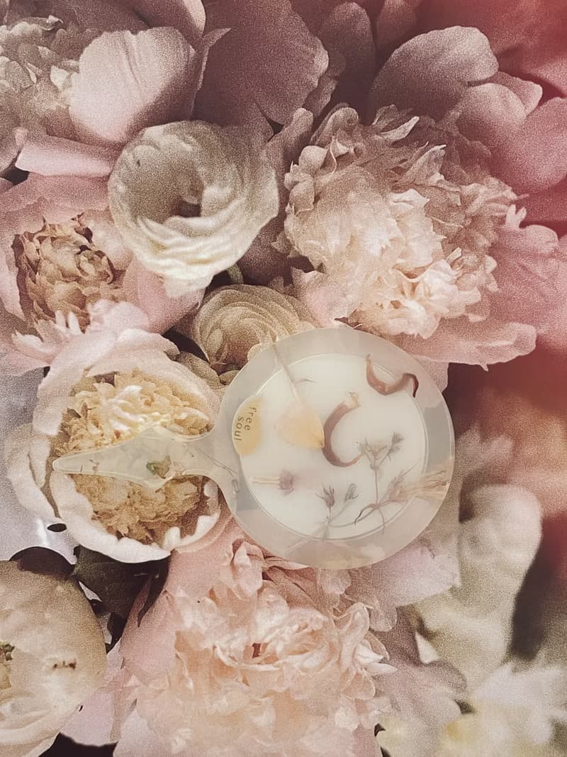 純手工繁花隨身鏡白色禮盒+絲綢袋+花語卡+禮袋+貼紙