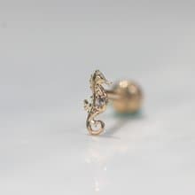 純14K 金海馬鎖珠耳環(單個)耳骨 耳窩 不退色