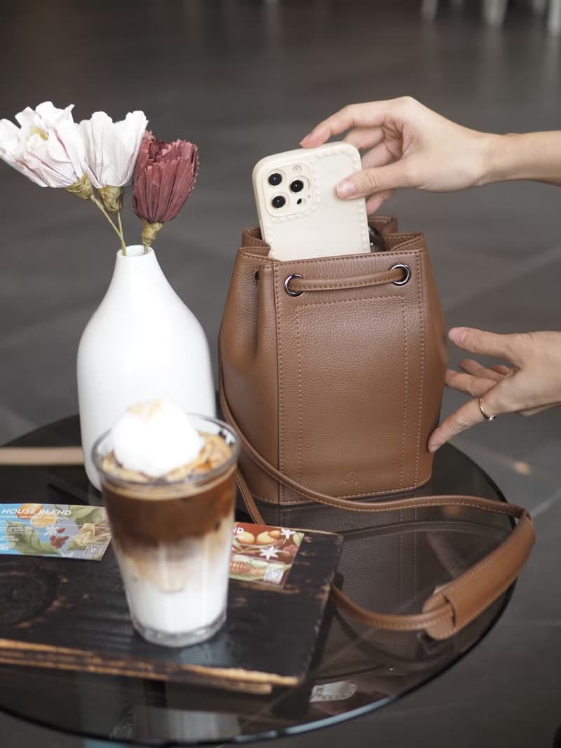 Blooms (Chocolate): Bucket bag, Lightweight, Mini Cross body, Brown