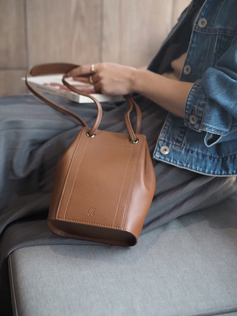 Blooms (Chocolate): Bucket bag, Lightweight, Mini Cross body, Brown