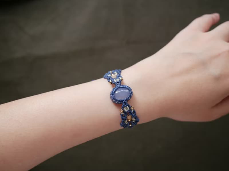 NB43/SS24~ 藍玉髓 l 蠟線 l 手工編織 l 手環