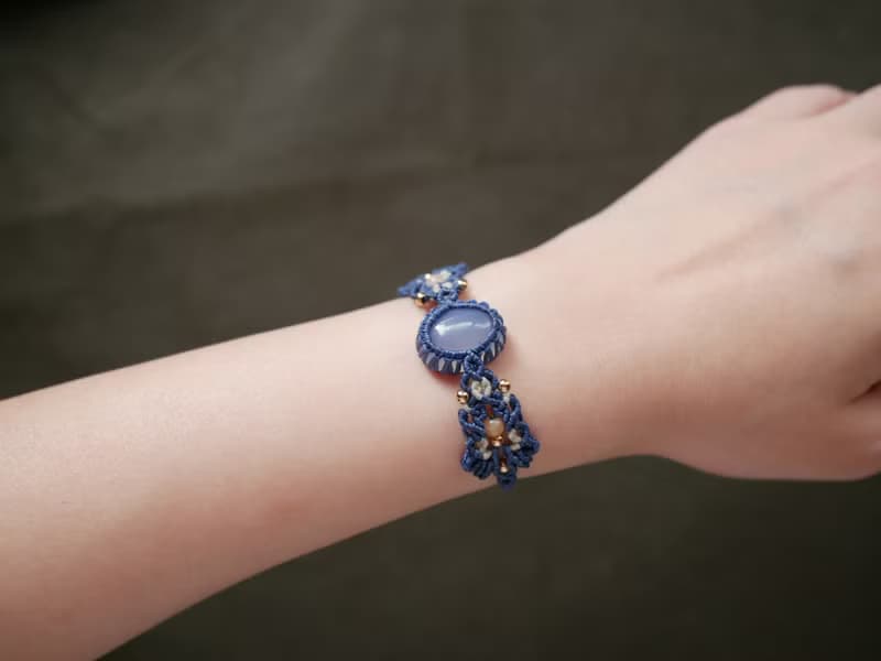 NB43/SS24~ 藍玉髓 l 蠟線 l 手工編織 l 手環