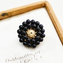 【ブローチ】アンティークレトロなお花 シックな黒 ブラックオニキス