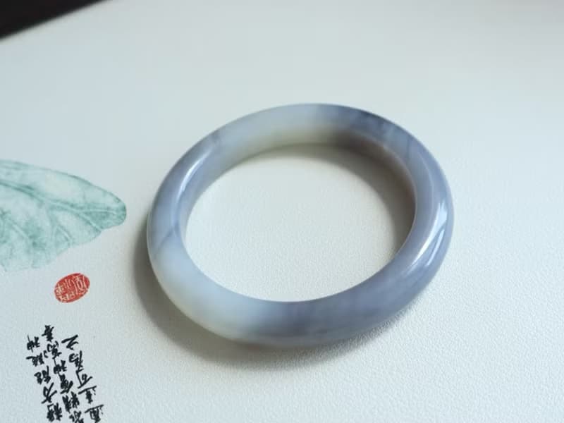 天然煙紫和田玉手鐲煙紫玉手鐲顏色美脂很厚玉質溫潤水頭足送女友