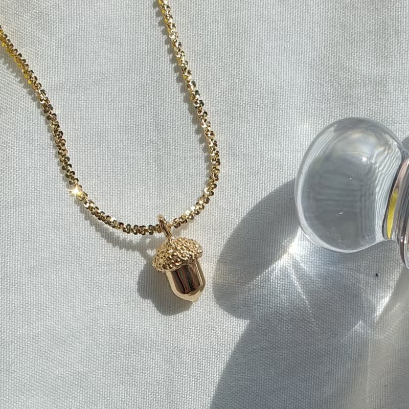 Korean Celebrity Lee Seung-yeon Pick  Acorn Necklace 14k
