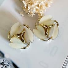 vintage jewelry  典雅仿玉石三環葉 夾式耳環